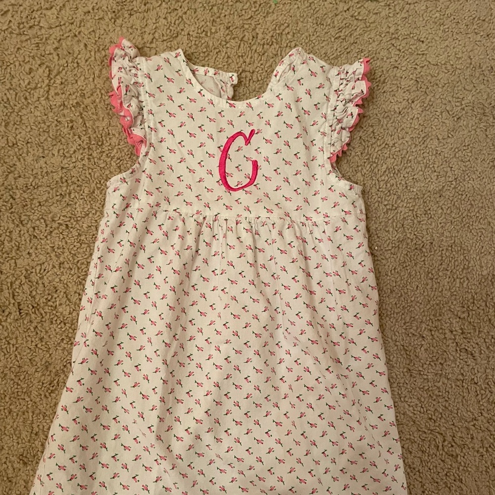 Southern sunshine size 4t flutter sleeve dress with “C”